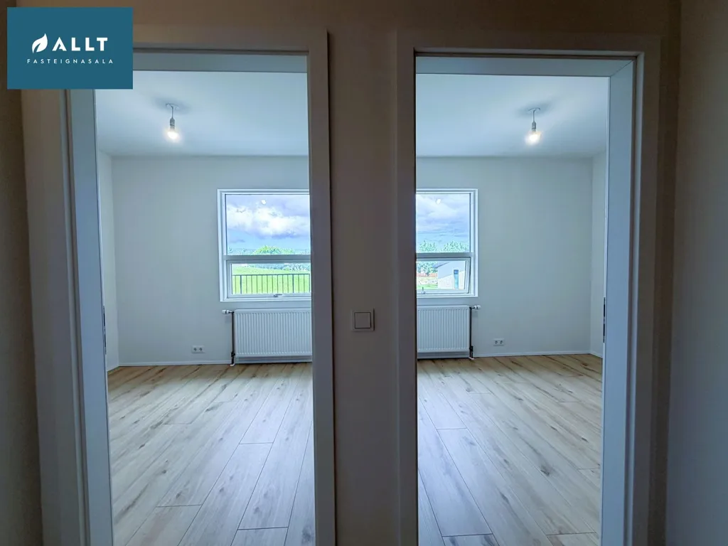 Toad - Modern Apartment with Balcony in Reykjanesbær