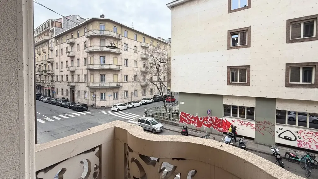 Balcony - Liberty Style Apartment with Bow Window in Turin