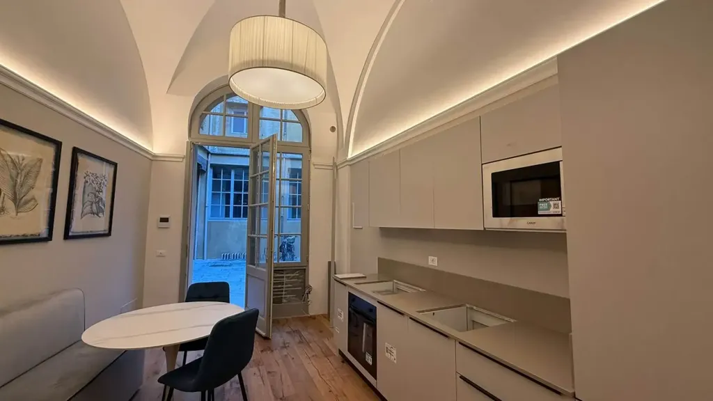 Cuisine - Restored Studio in Historic Building, Florence