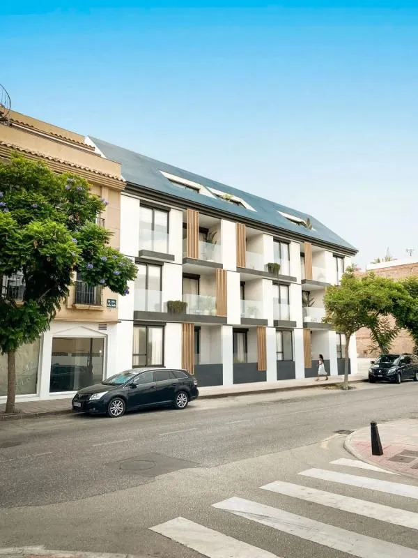 Välivaade - Modern Apartments with Seafront Access in Fuengirola