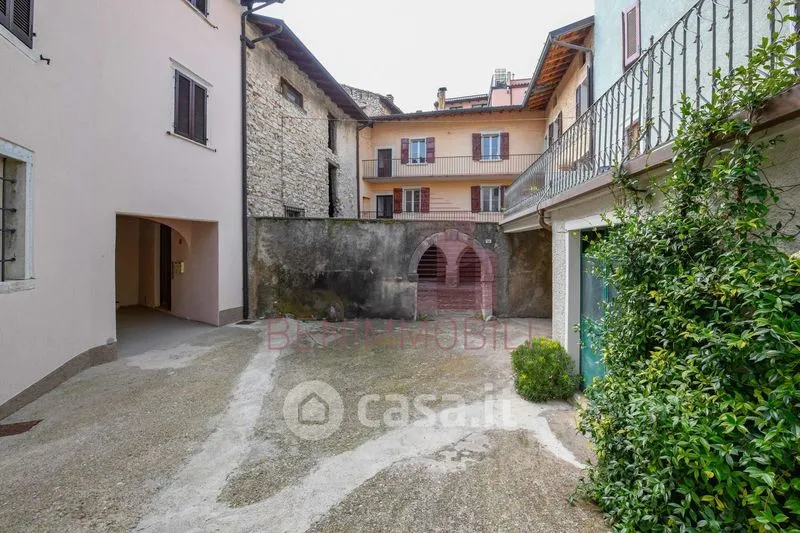 Garden - Rustic Farmhouse with Lake View in Tignale