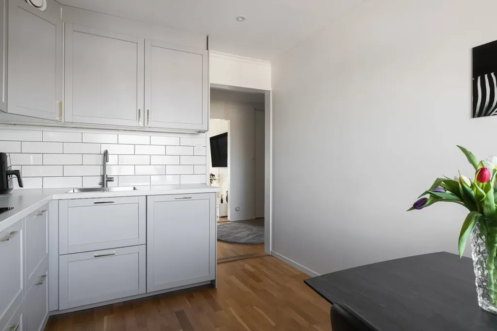 Köök - Apartment with Balcony in Ekhagen