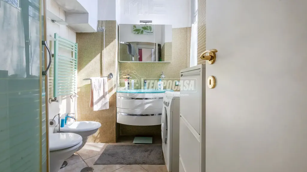 Salles de bain - Modernised Studio with Balcony in Milan