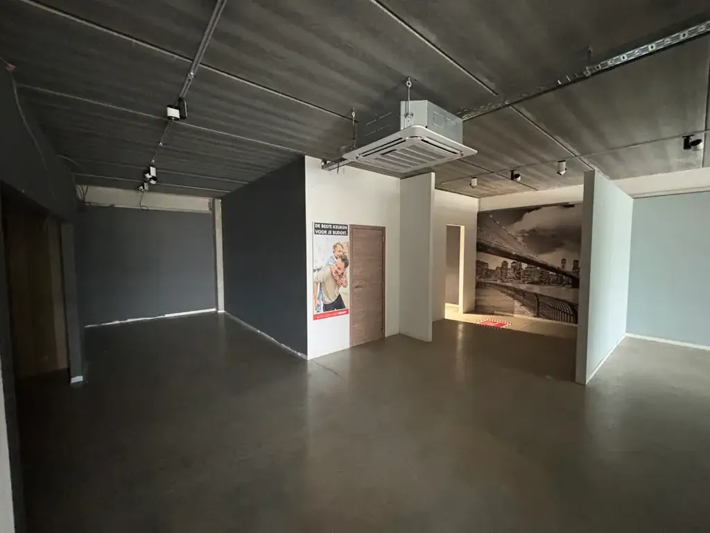 Toad - Retail Unit with Prime Location in Geel