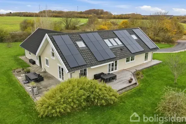 Aerial - Villa with Garden in Esbjerg N