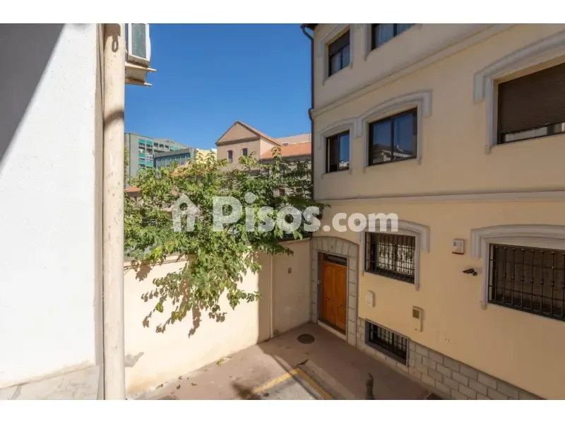 Garden - Renovated Flat with Northwest View in Alhamar