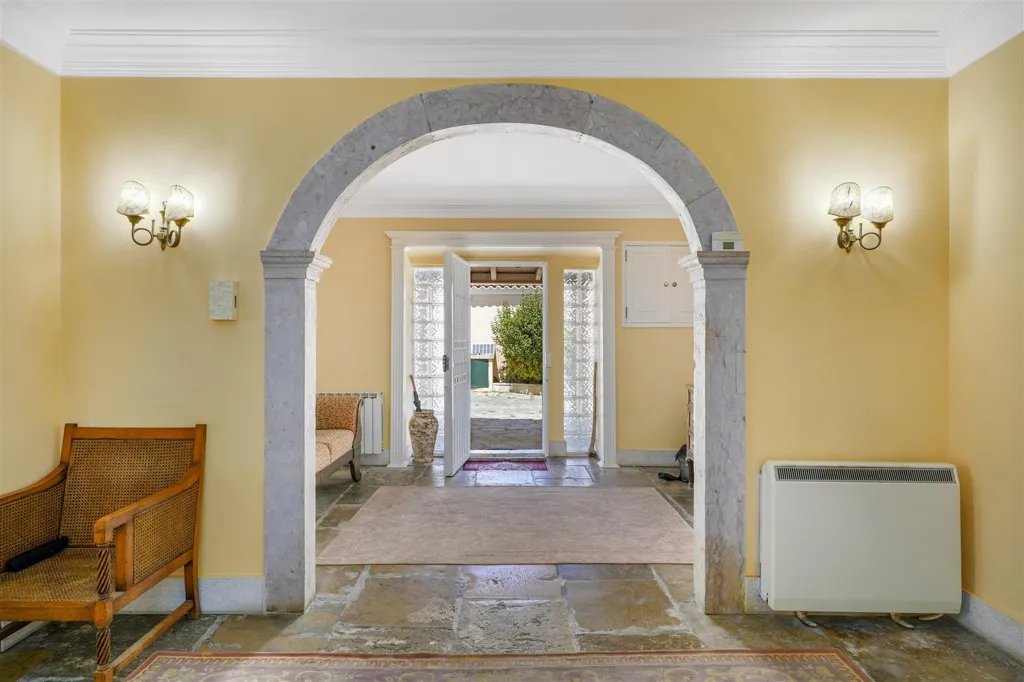 Entrée - Renovated Villa with Pool in S. Pedro do Estoril