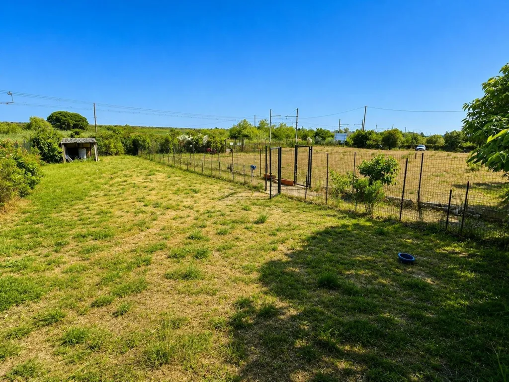 Garden - Mazet with Garden and View near Mireval