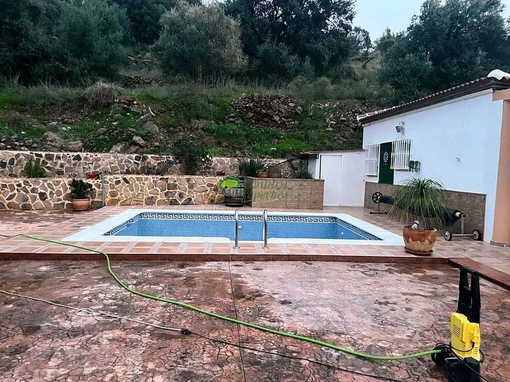 Bassein - Country House with Pool in Algarrobo