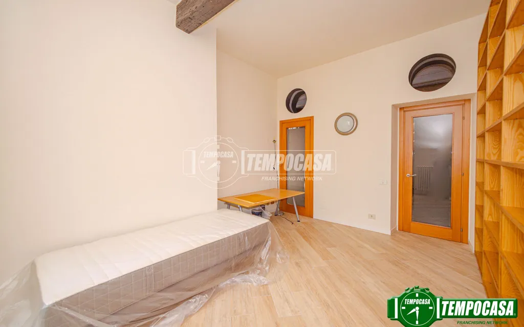 Chambres - Rustic-Style Apartment in Pavia's Historic Centre