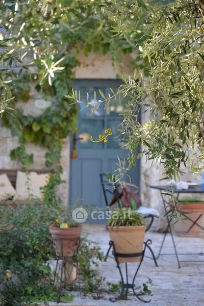 Jardin - Rustic Trullo Complex with Garden in Martina Franca