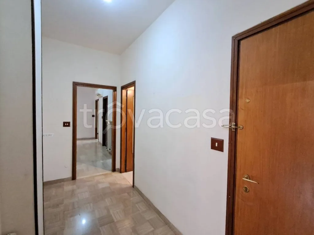 Entrée - Apartment with Balcony in Ferrara Centre