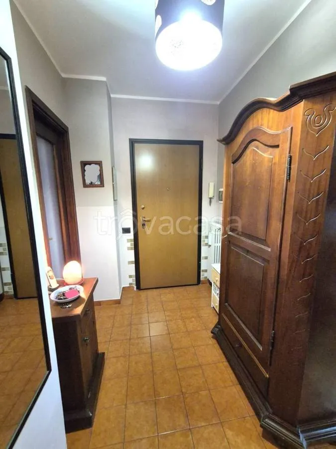 Entrée - Two-Storey Apartment with Balcony in Vinovo