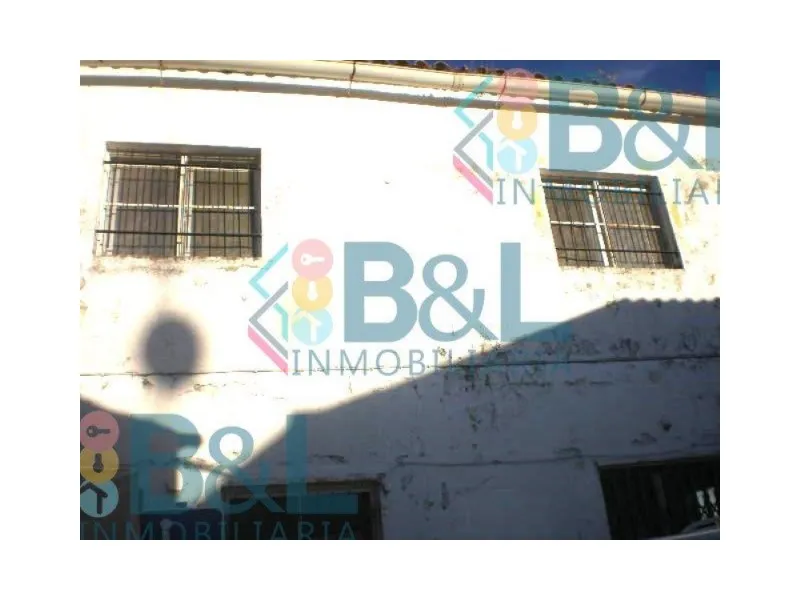 Commercial property in Cala
