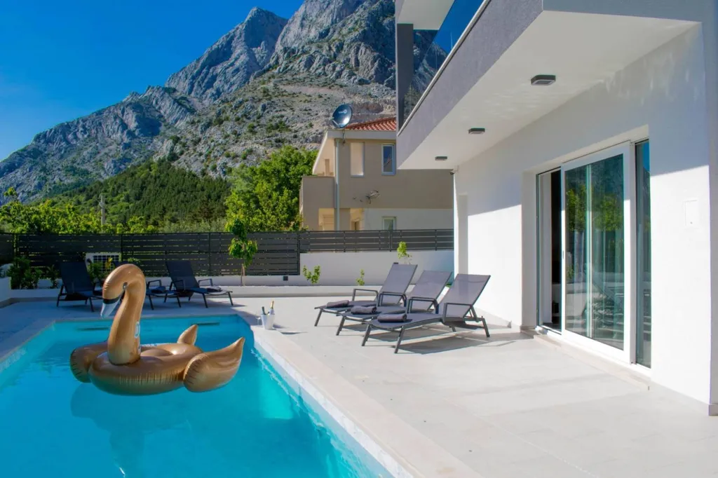 Pool - New Villa with Pool in Baška Voda