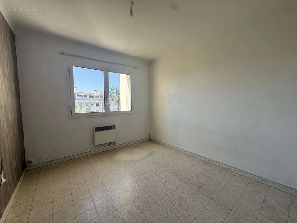 Pièces - Appartement T3 avec Balcon Sud aux Sablettes