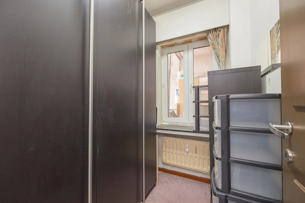 Rooms - Renovated Apartment with Park View in Antwerp