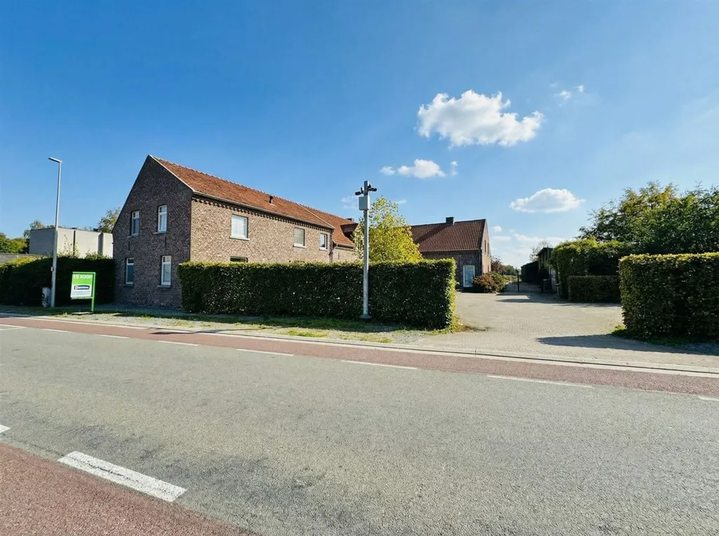 Esterno - Characterful Farmhouse with Stables in Dilsen-Stokkem