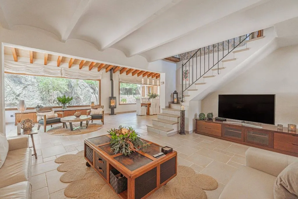 Living Room - Luxury Farmhouse with Pool in Calvià