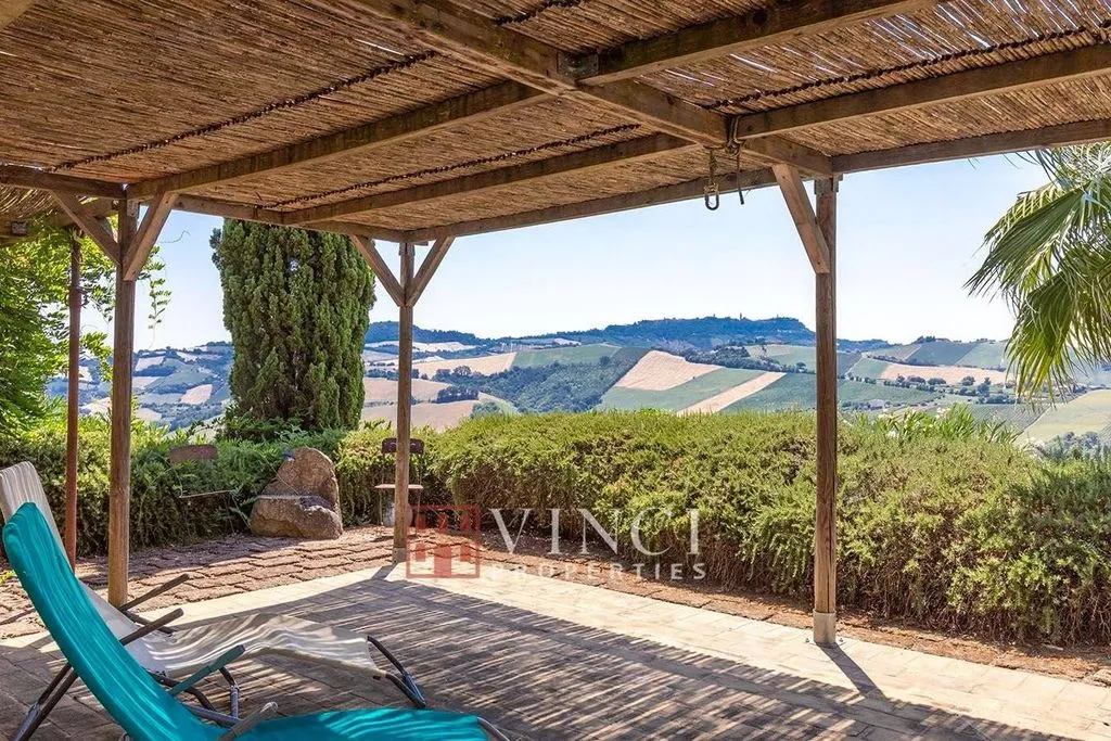 Terrass - Rustic Casale with Pool in Montefiore dell'Aso