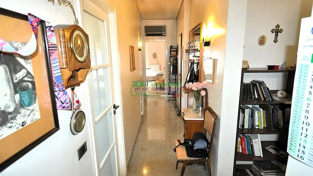 Esik - 3-Bedroom Apartment with Balcony in Ragusa