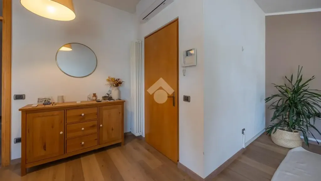 Ingresso - 4-Bedroom Apartment with Terrace in Dolcè