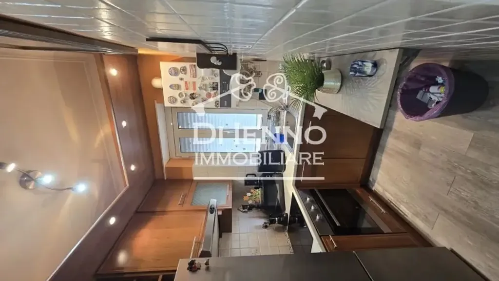 Cuisine - Ristrutturato Trilocale with Metro Access in Rome