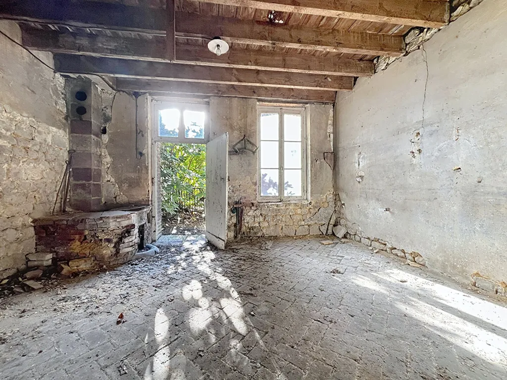 Pièces - Presbytère à Usage Mixte avec Jardin à Duclair