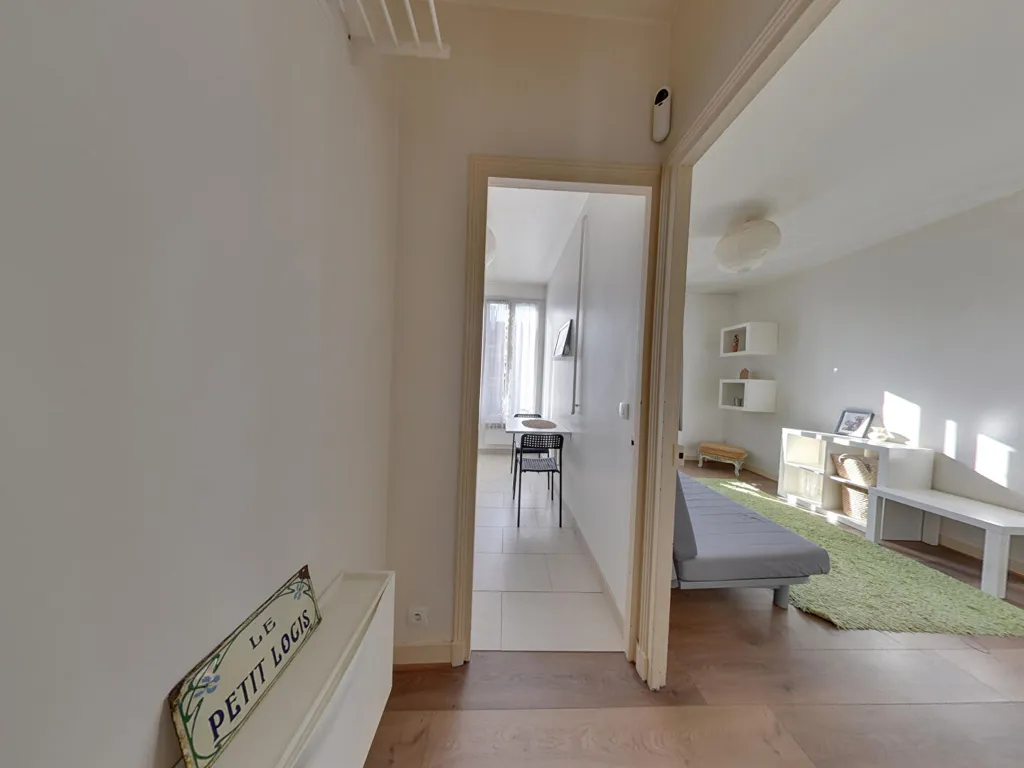 Entrée - Maison Répartie en 3 Appartements à Montreuil