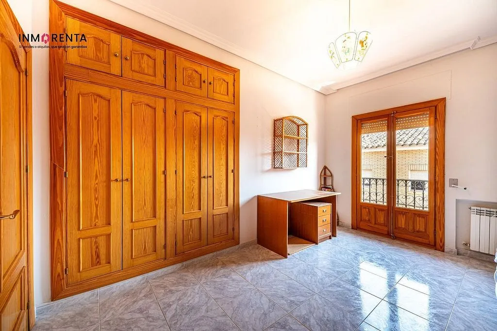 Magamistoad - Detached House with Terrace in La Mata
