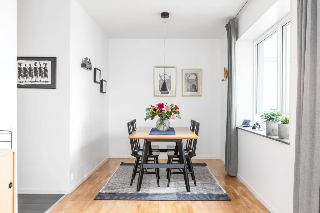 Dining Room - Stylish Apartment with Balcony in Södra Ekkällan