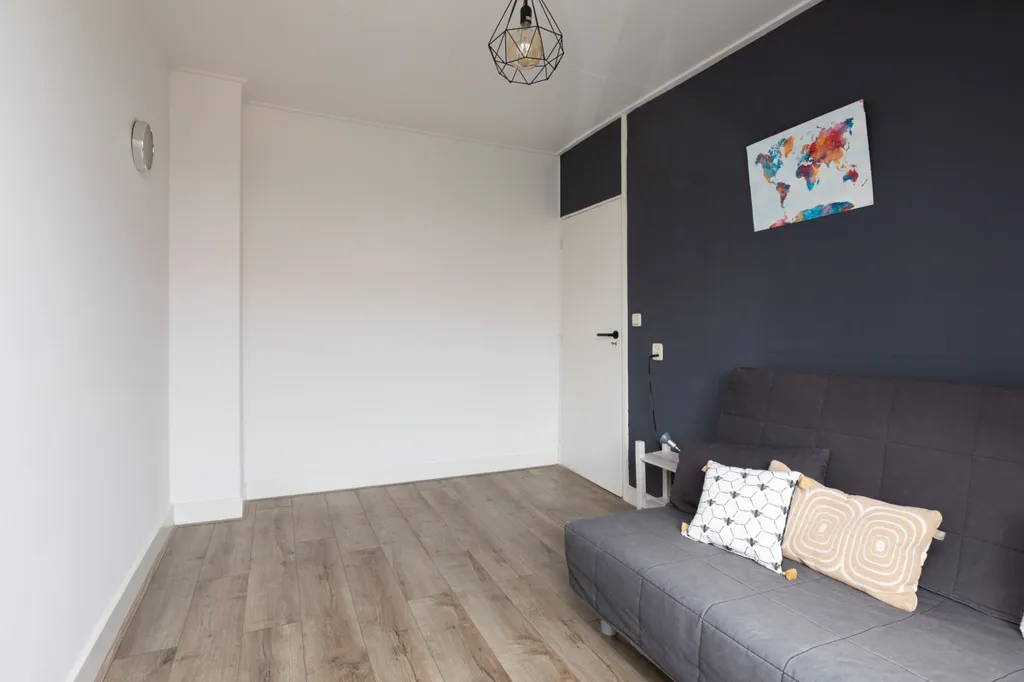 Soggiorno - Modernised 1930s Semi-detached House in Bolsward