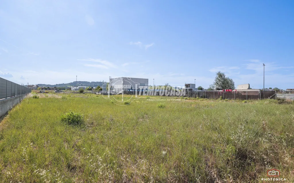 Giardino - Buildable Plot with Commercial and Residential Potential in Rimini