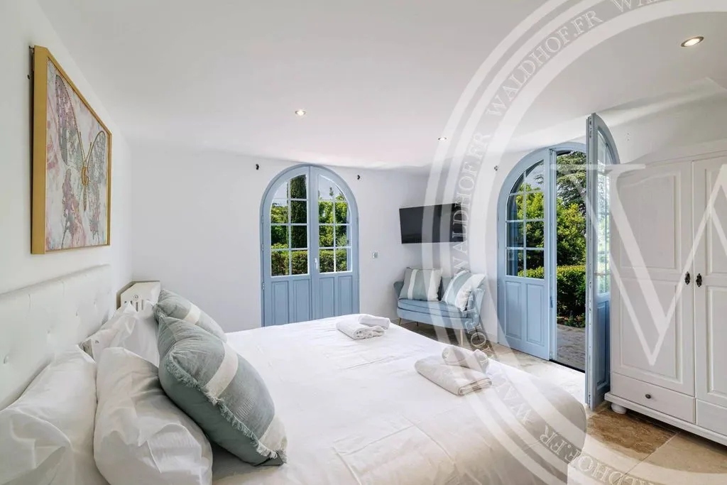 Chambres - Hôtel Particulier Luxueux avec Vue Mer à Cannes