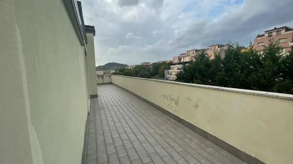 Balcon - Attico with Balcony in Osimo