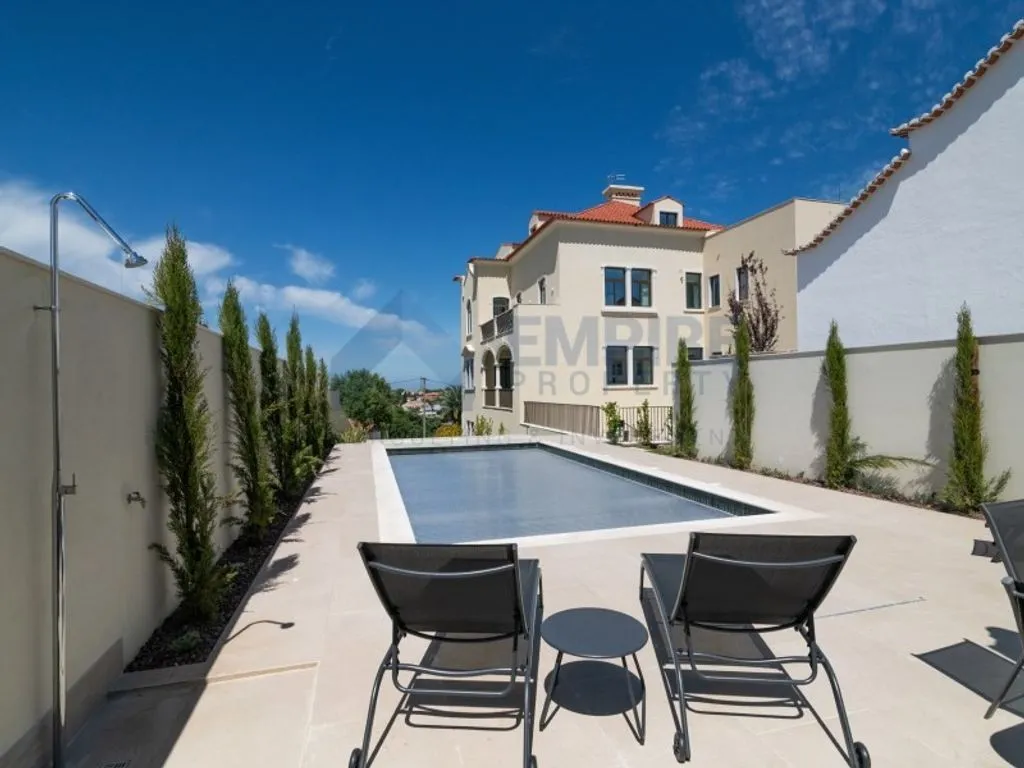 Piscina - Luxury Flat with Ocean Views in Monte Estoril