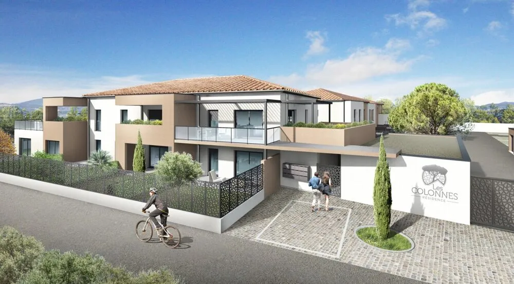 2-Bed Apartment with Garden in Montélimar