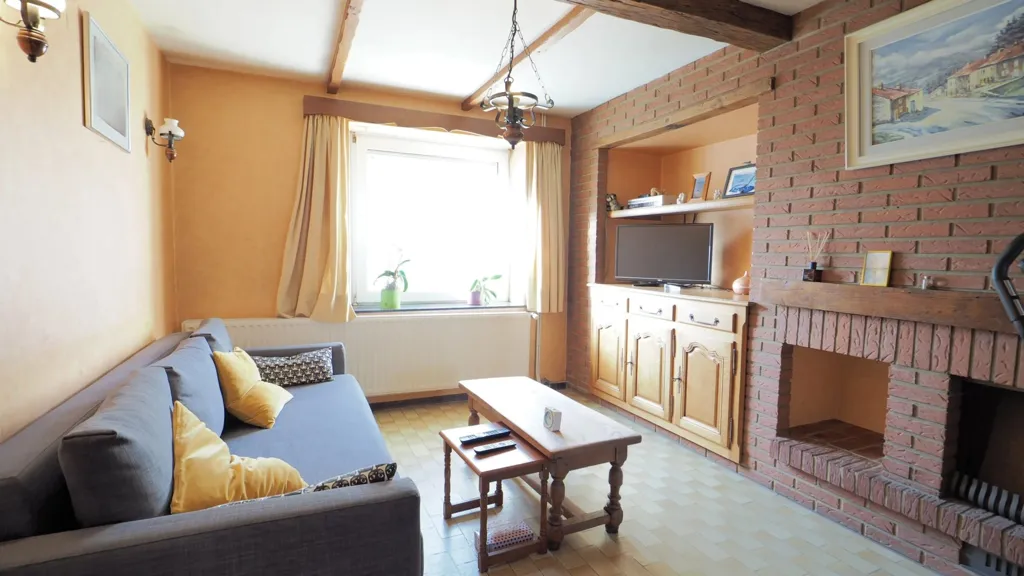 Elutuba - House with Terrace in Virton