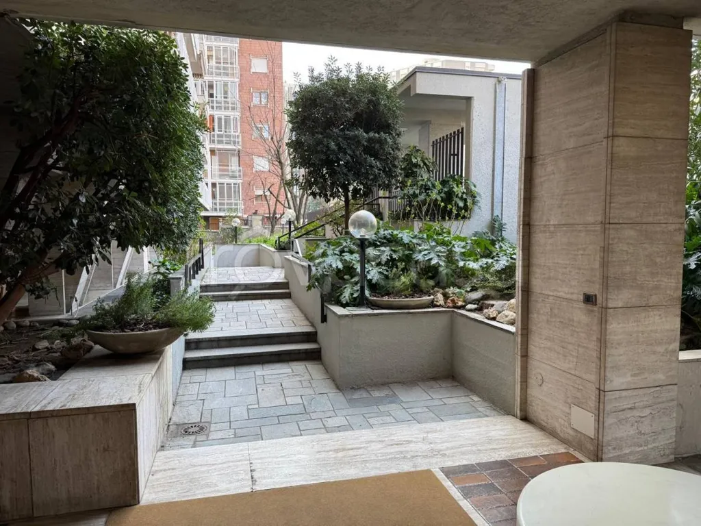 Garden - Bright Apartment with Balcony in Turin