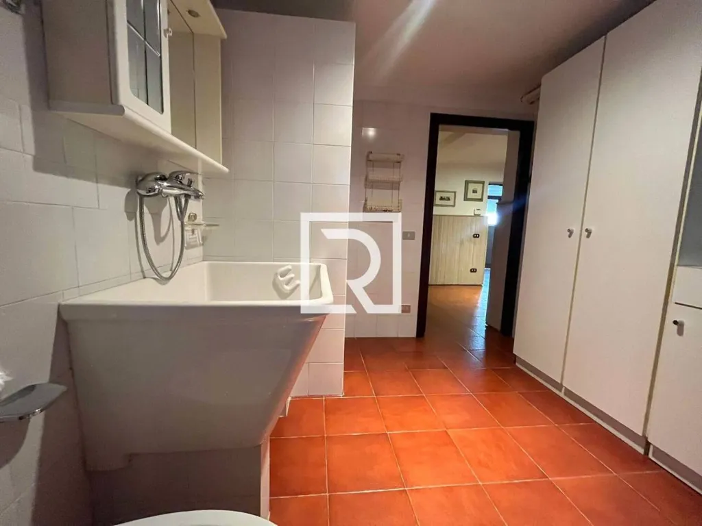 Bagni - Semi-detached House with Private Garden in Ravenna