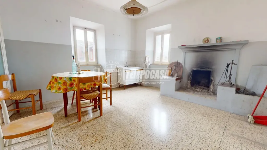 Salle à manger - Maison 4 pièces à IT
