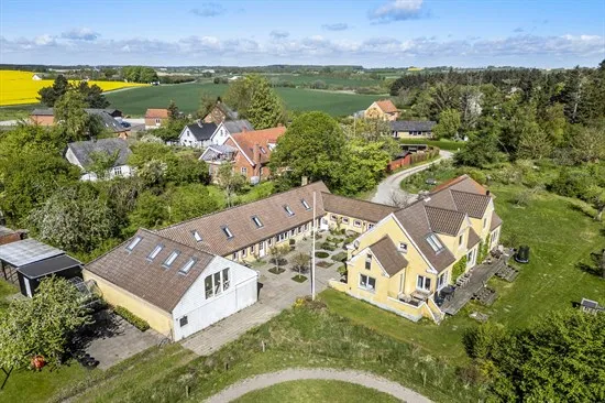 13-toaline maja asukohas Ebeltoft