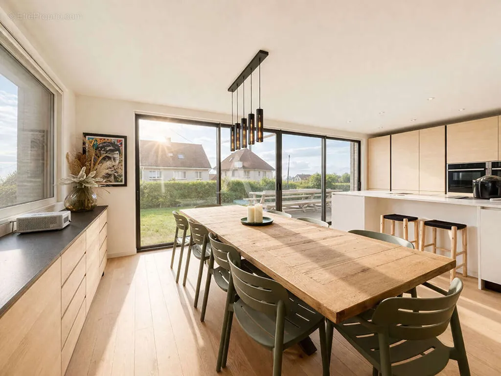 Söögituba - Renovated House with Sea View in Ambleteuse