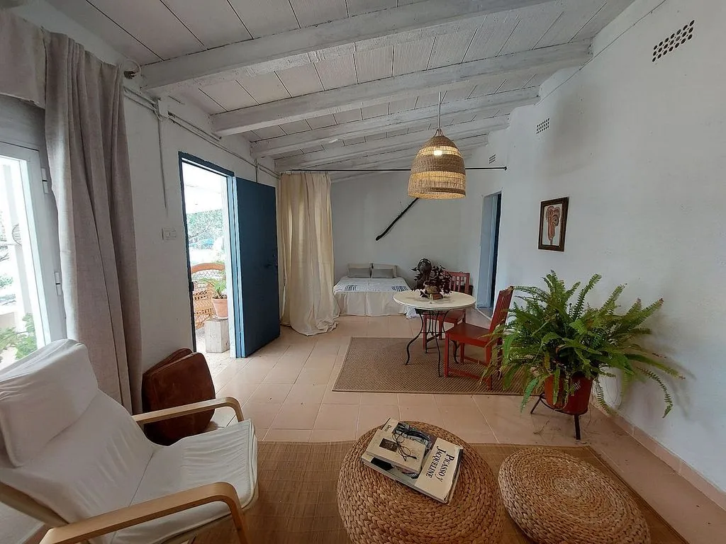 Séjour - Rustic Cottage with Mediterranean Garden in Mont-Roig