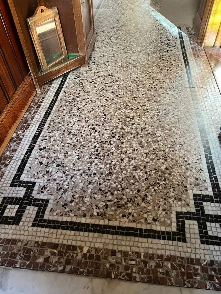 hallway_entrance