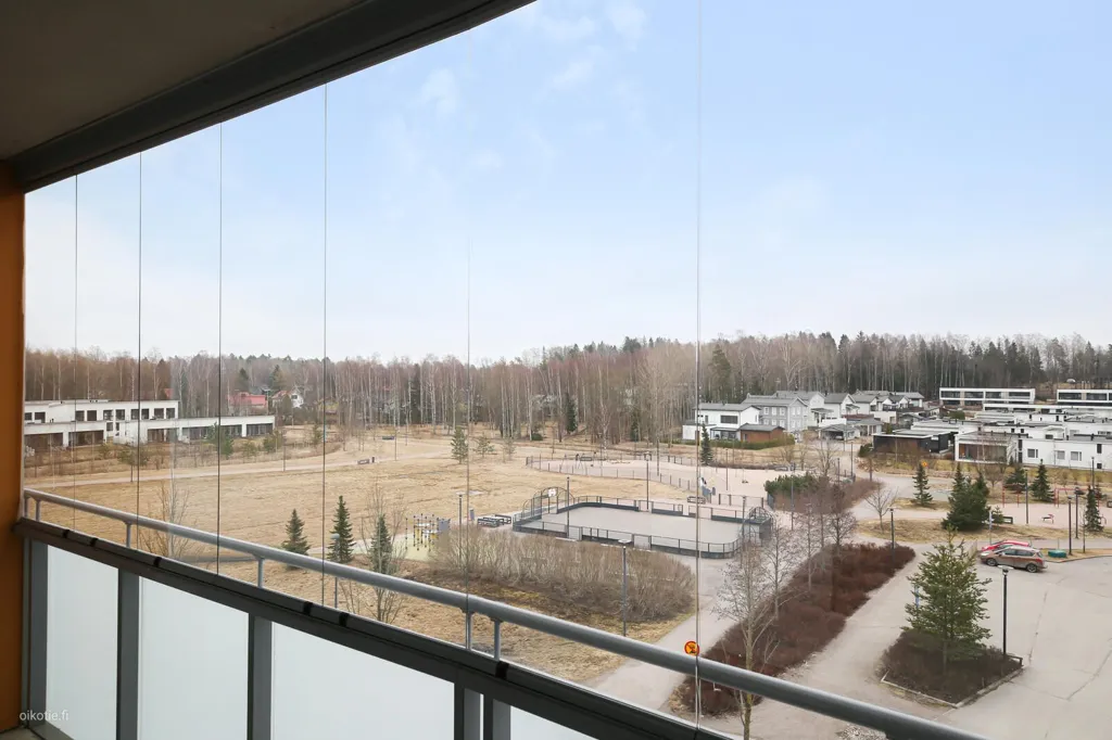 Rõdu - Bright Apartment with Balcony in Espoo