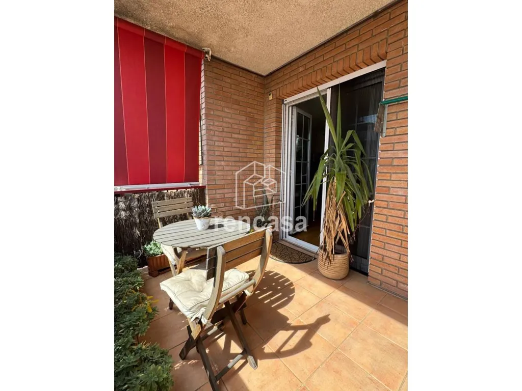 Terrass - South-Facing Duplex Apartment with Balcony in Prat de la Riba