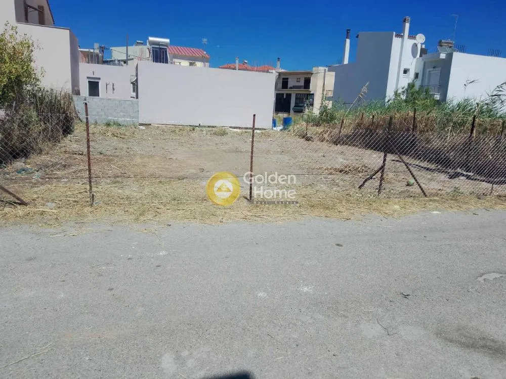Jardin - Plot for Construction with Sea View in Chalkida Centre
