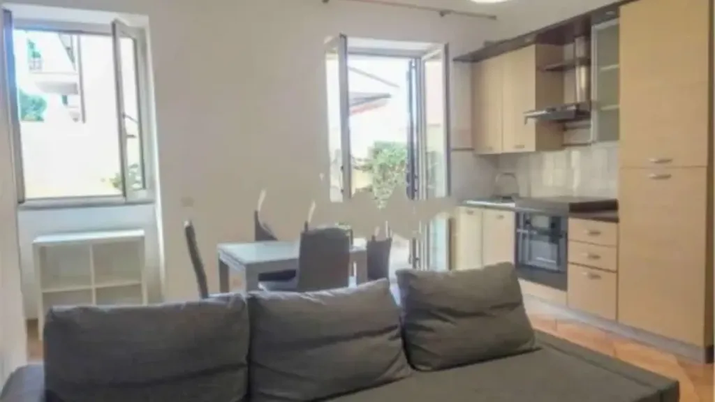 Séjour - Modernised Two-Bedroom Flat with Garden in Rome