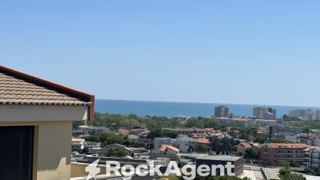 Rõdu - Sea View Apartment in Città Sant'Angelo